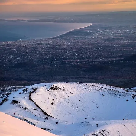 Armonia Dell'etna Апартаменты Санта-Венерина